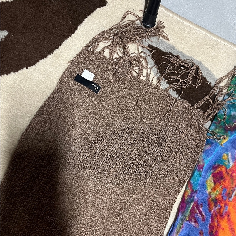2 scarf bundle - Picture 2 of 5